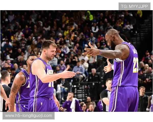 湖人核心伤愈复出助力球队迎战强敌争夺季后赛主动权